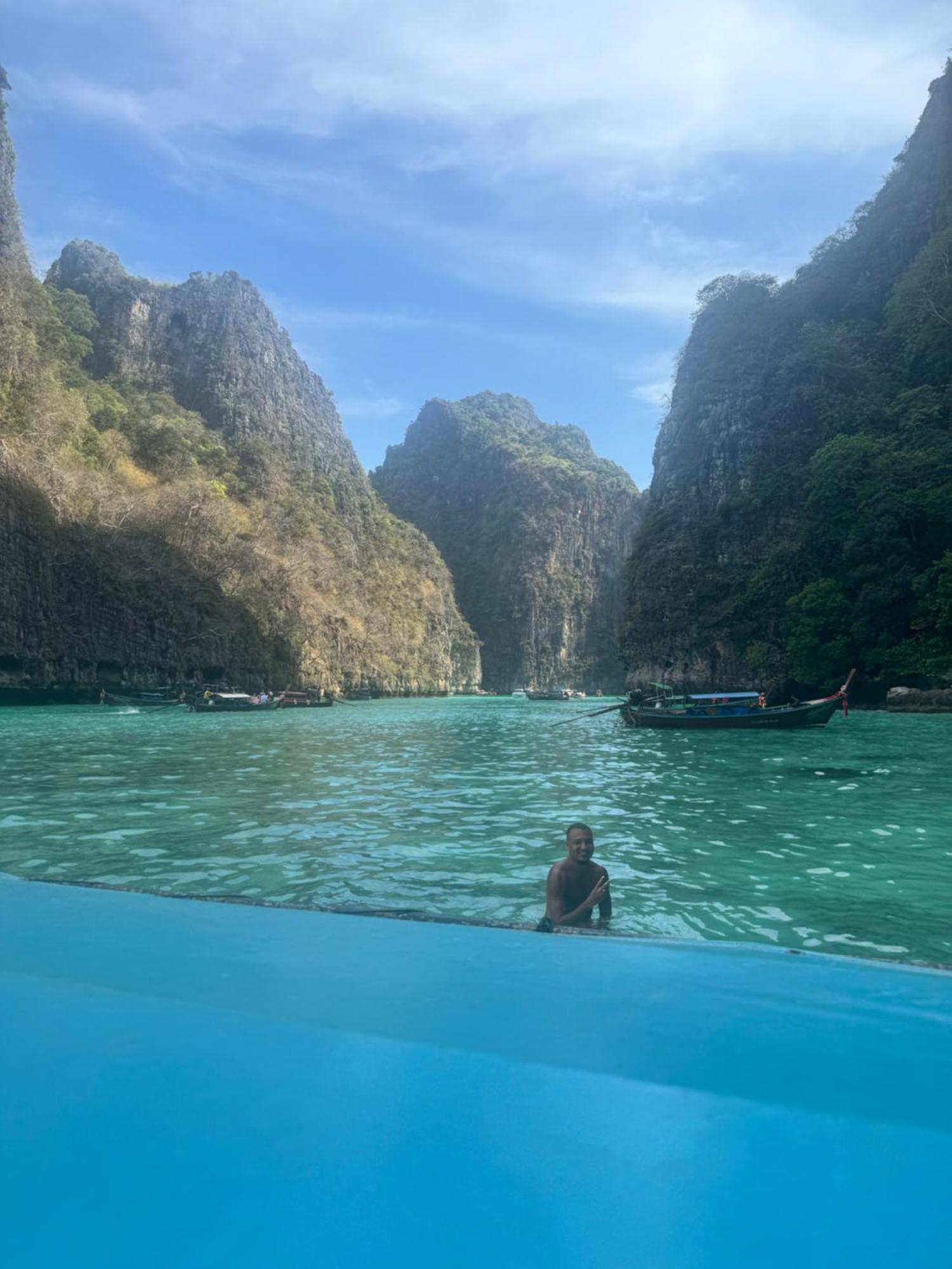 Hack Patong Beach Hotel Экстерьер фото