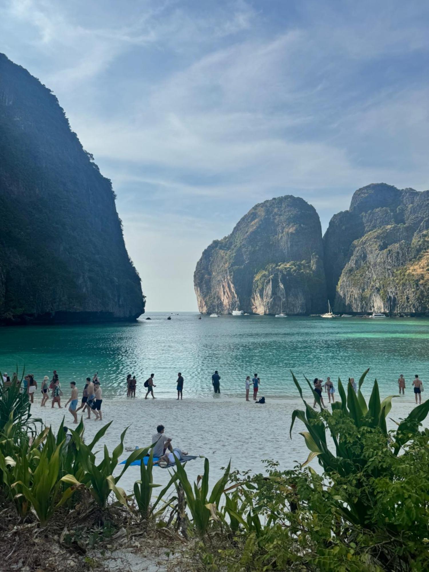 Hack Patong Beach Hotel Экстерьер фото